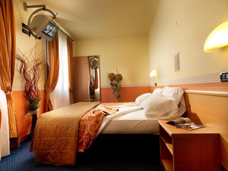 Hotel & Residence Roma Camposampiero Værelse billede